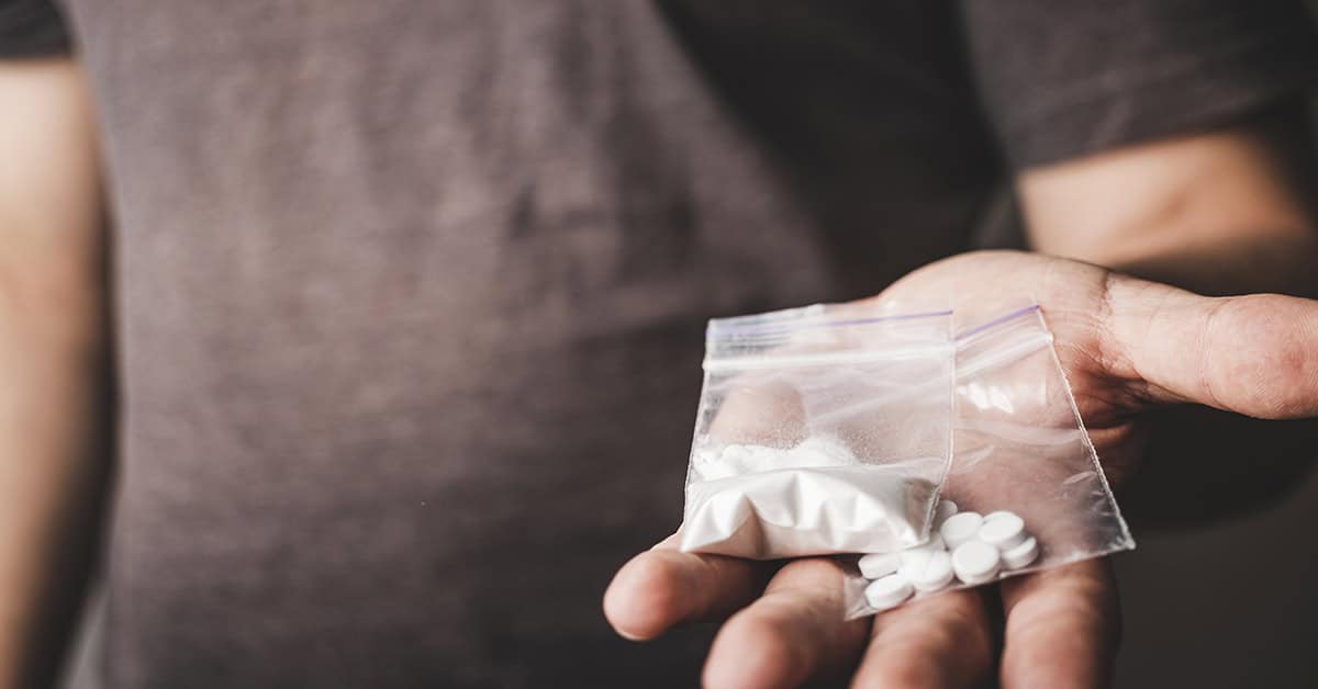 Effetti pericolosi dei francobolli di droga a base di LSD