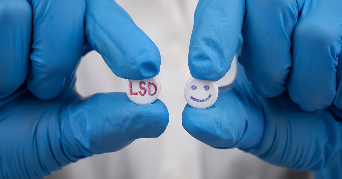 LSD e acido sotto forma di francobolli di droga